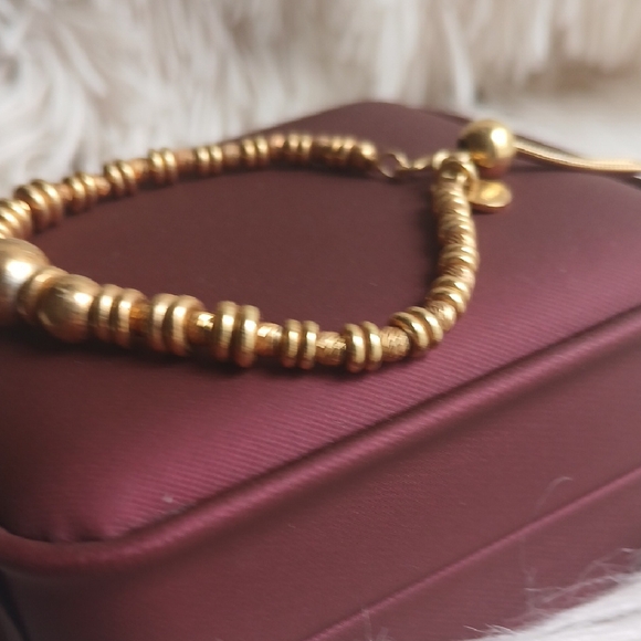 Elegant 925 Gold Bracelet with Graduated Beads - Picture 3 of 6